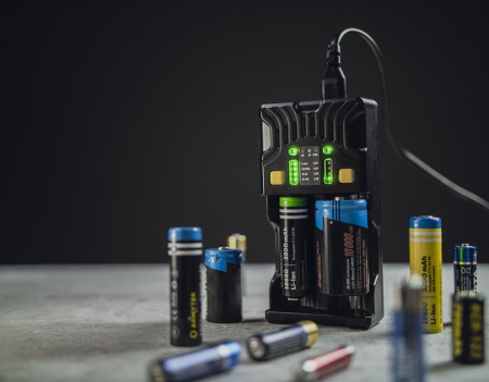 Зарядное уст-во Armytek Uni C2 Plug Type C