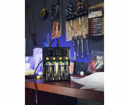 Зарядное уст-во Armytek Uni C4 Plug Type C