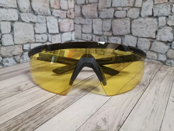 Очки Wiley X  SABER ADV Yellow Matte Black 