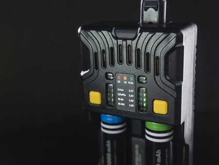 Зарядное уст-во Armytek Uni C2 Plug Type C